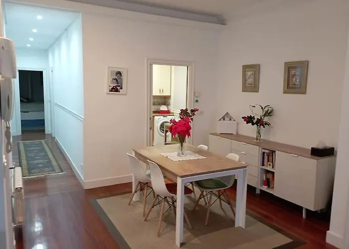 Piso En El Centro Con Garaje * Bilbau